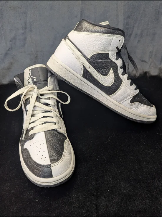 Sz 8M/9.5W Nike Jordans 1 Mid Split Black White Womens Mids Sneakers DR0501-101 - Picture 3 of 15